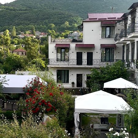 Redroof Country House Hotel Goris Bagian luar foto