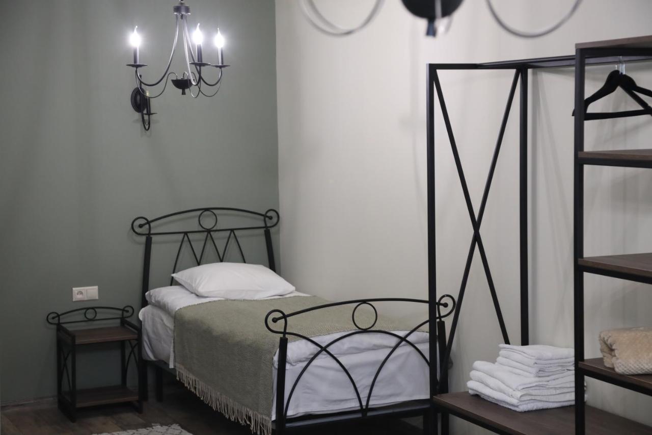 Redroof Country House Hotel Goris Bagian luar foto