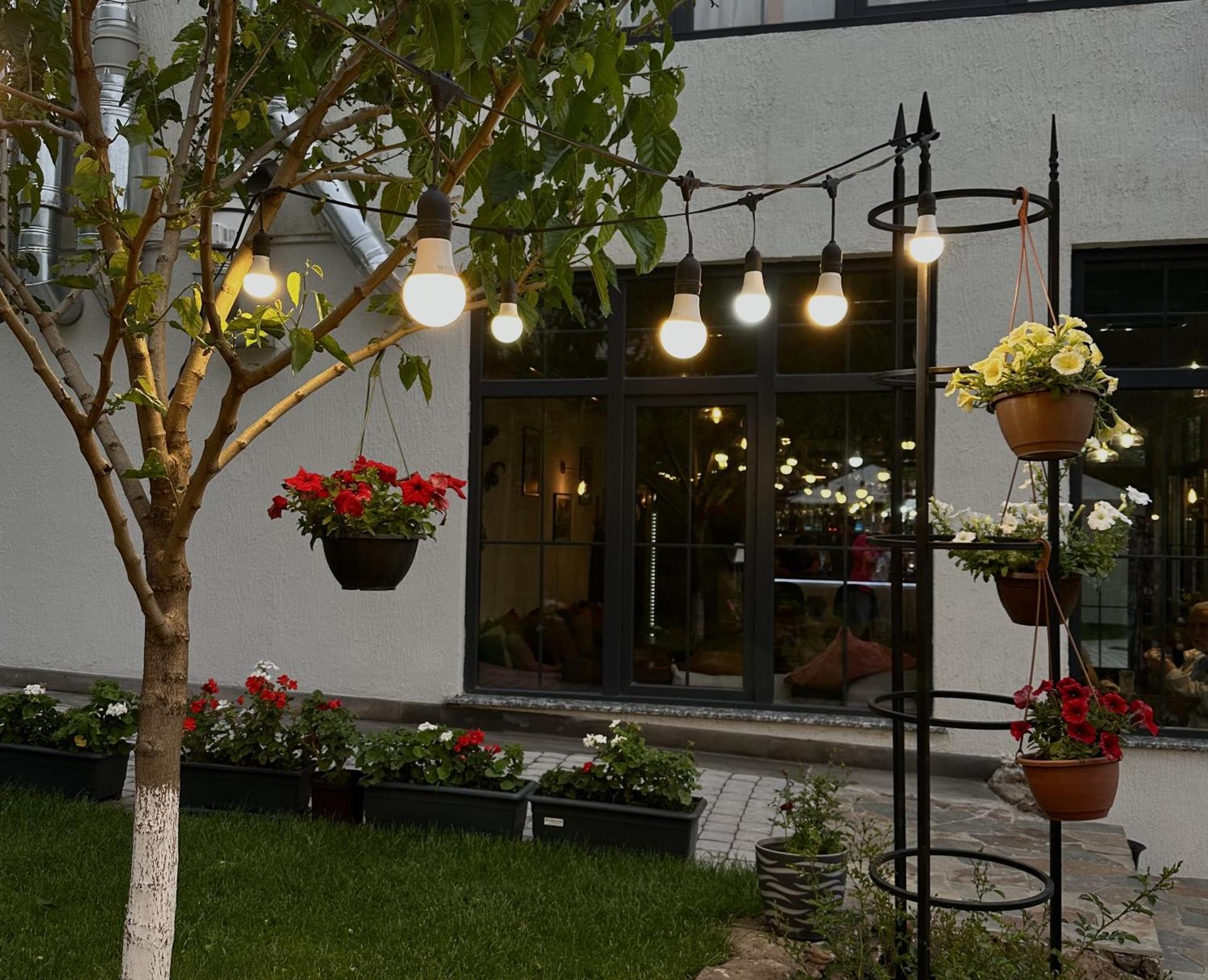 Redroof Country House Hotel Goris Bagian luar foto