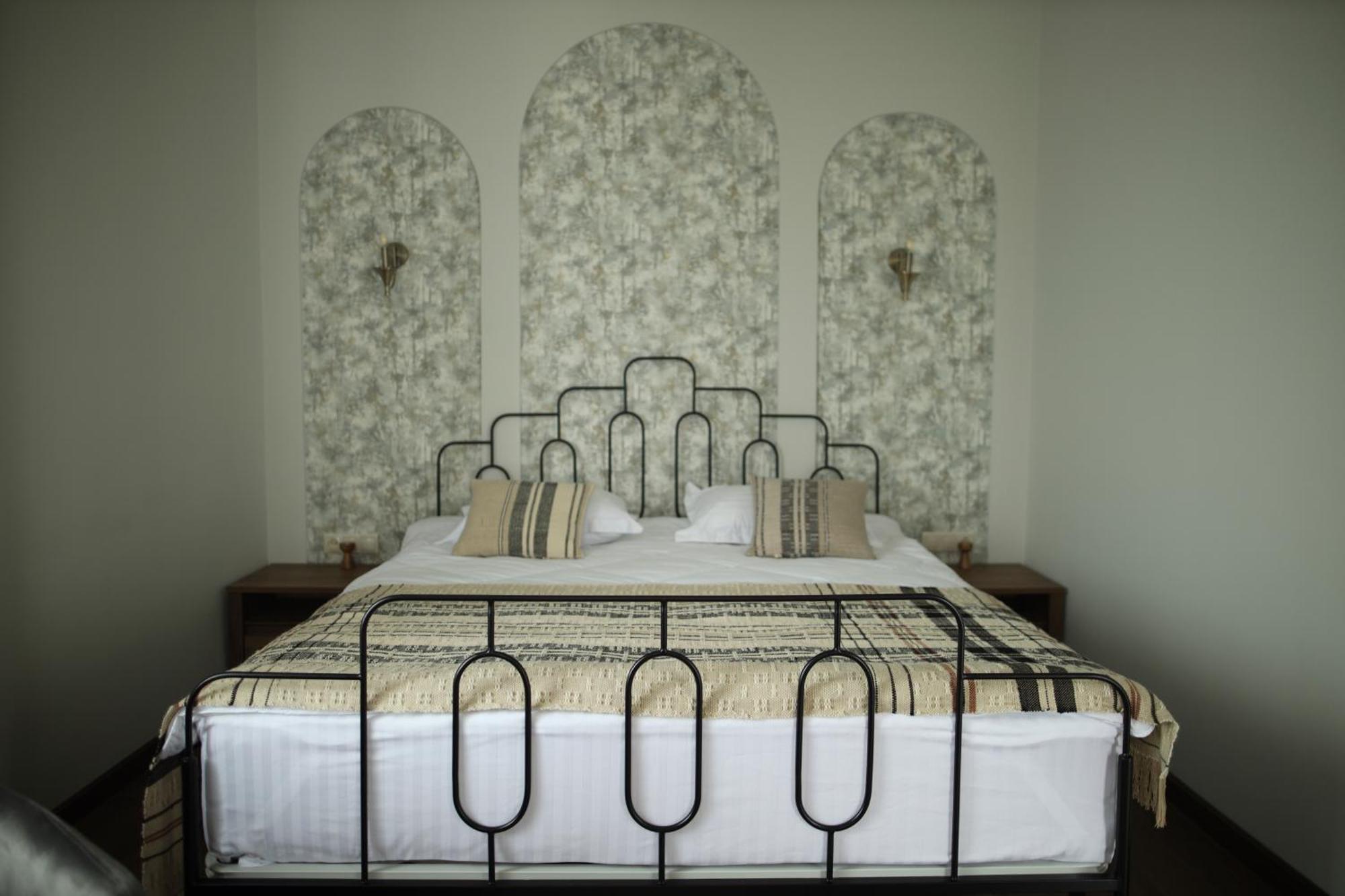 Redroof Country House Hotel Goris Bagian luar foto