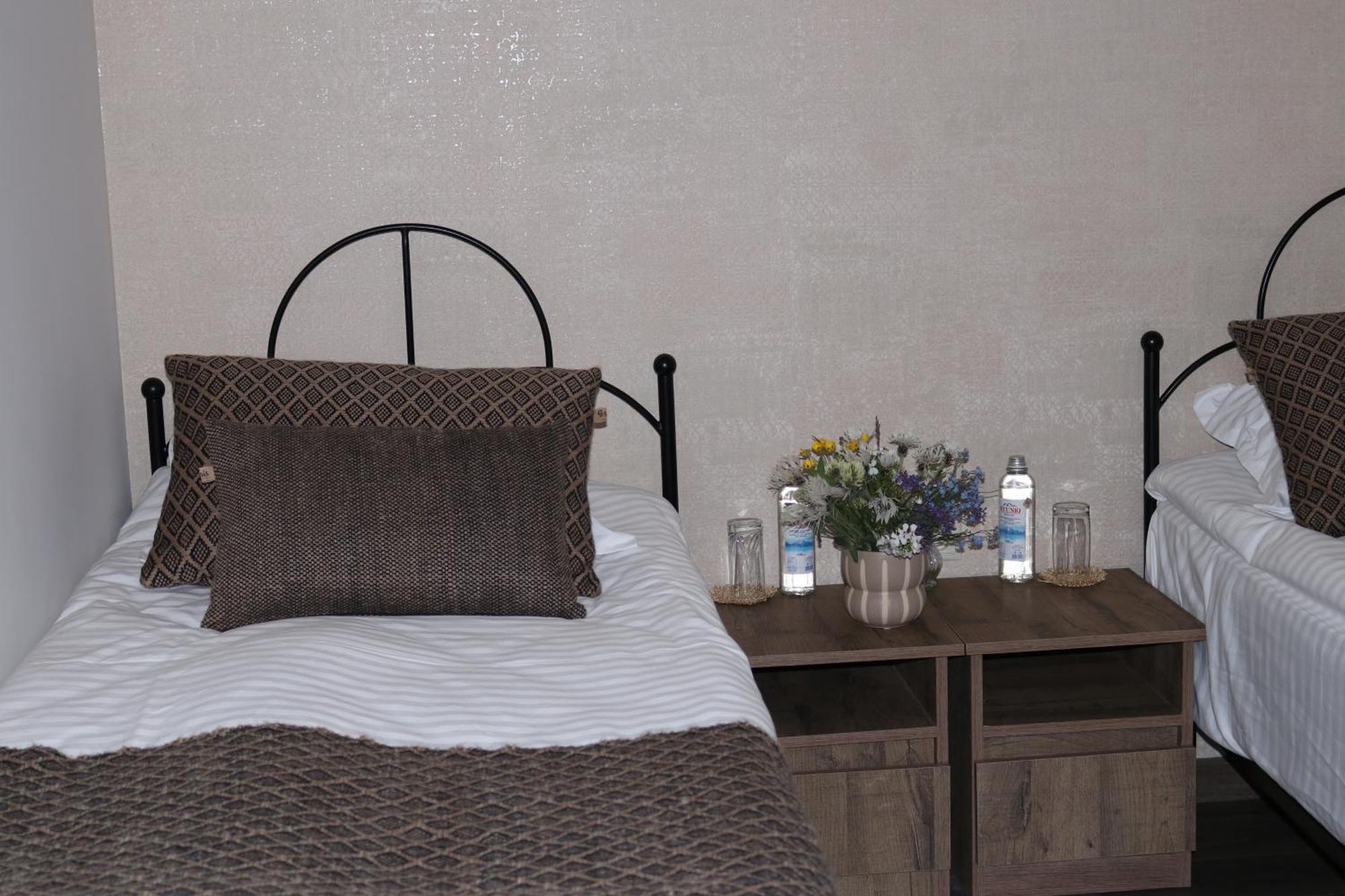 Redroof Country House Hotel Goris Bagian luar foto