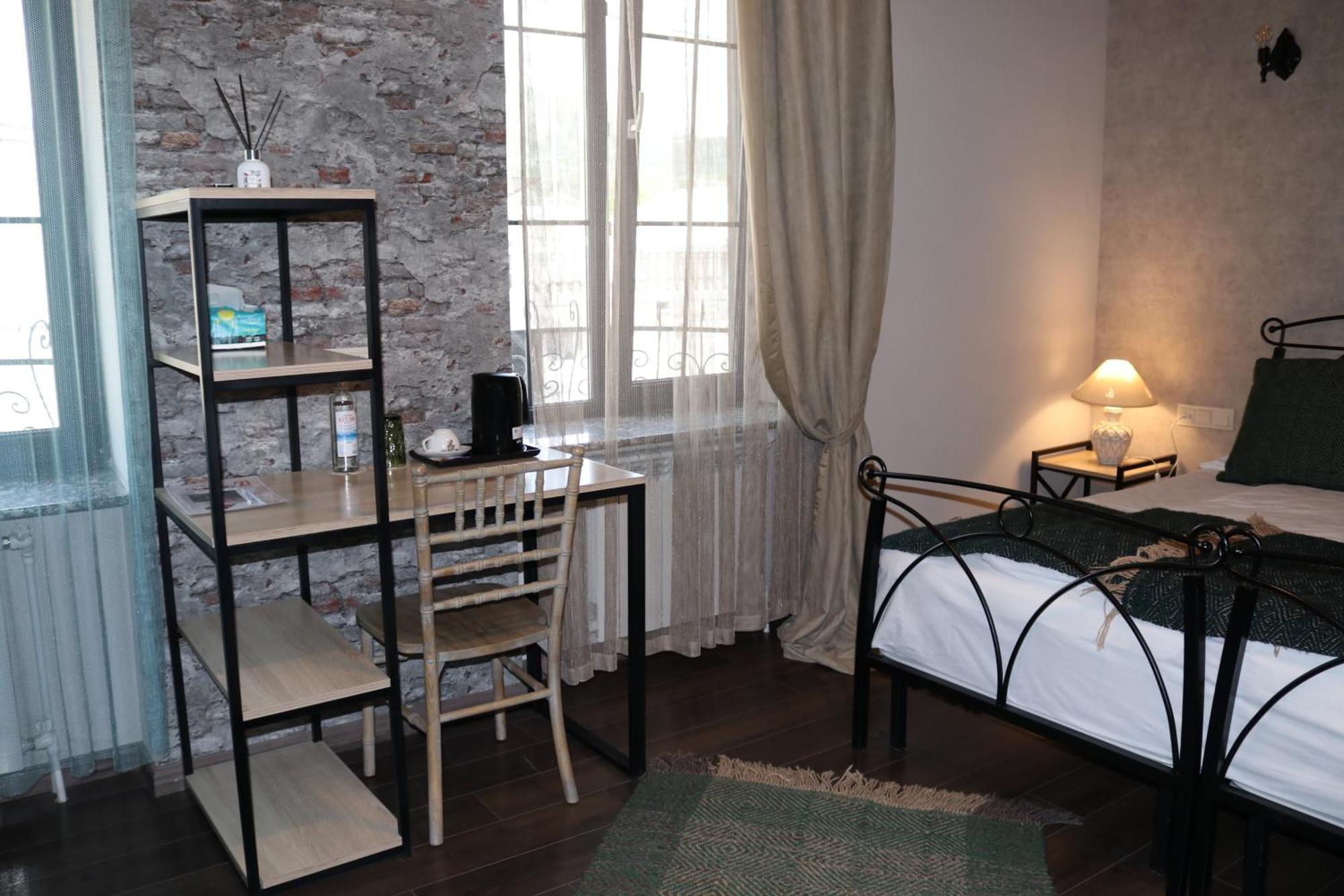 Redroof Country House Hotel Goris Bagian luar foto