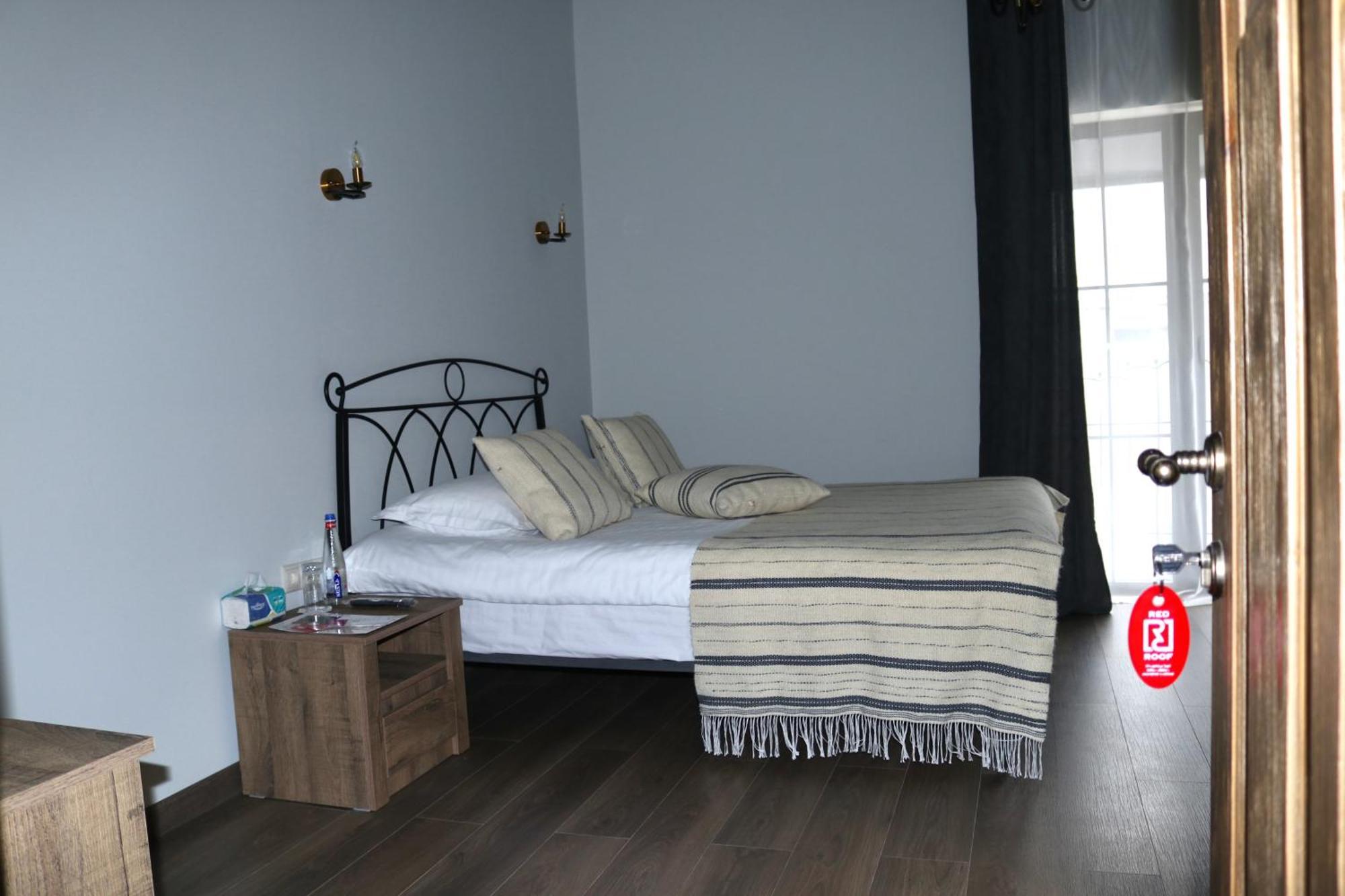 Redroof Country House Hotel Goris Ruang foto